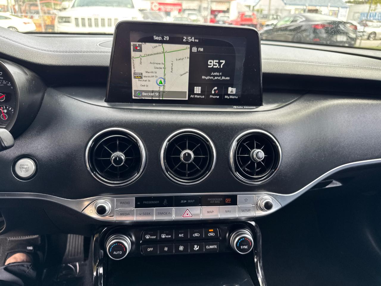 Kia Stinger Premium RWD 2018