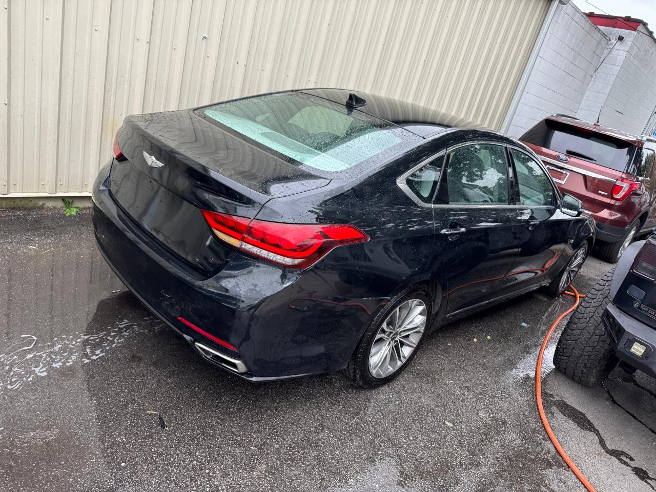 Hyundai Genesis 4dr Sdn V6 3.8L RWD 2015