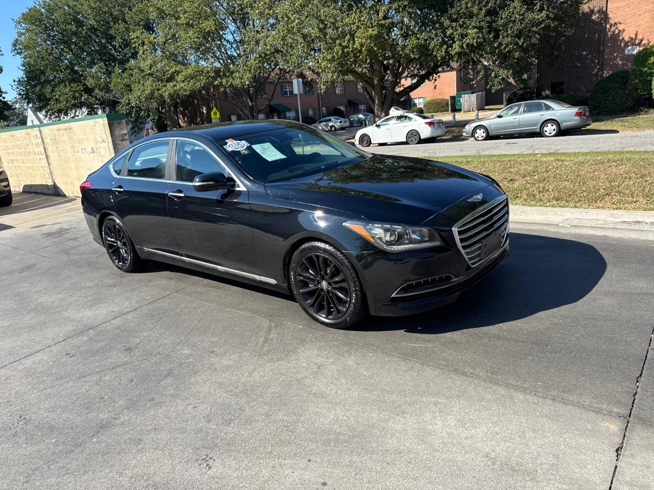 Hyundai Genesis 4dr Sdn V6 3.8L RWD 2015