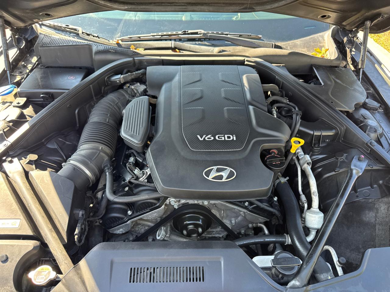 Hyundai Genesis 4dr Sdn V6 3.8L RWD 2015