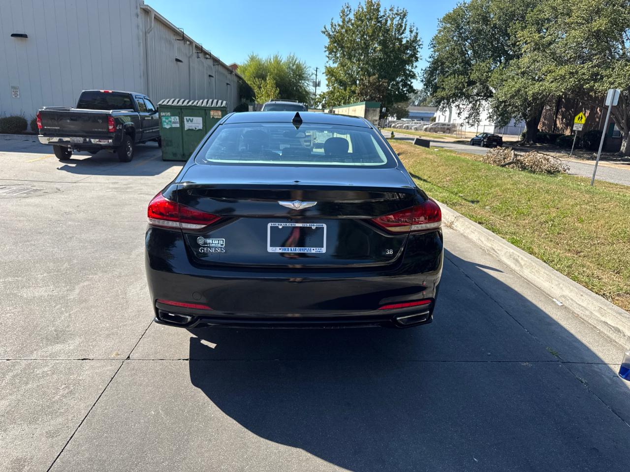 Hyundai Genesis 4dr Sdn V6 3.8L RWD 2015