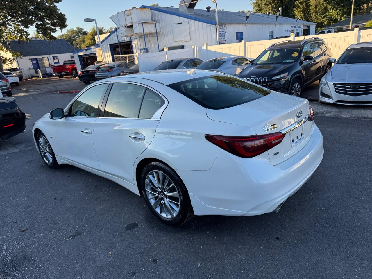 Infiniti Q50 3.0t LUXE AWD 2018