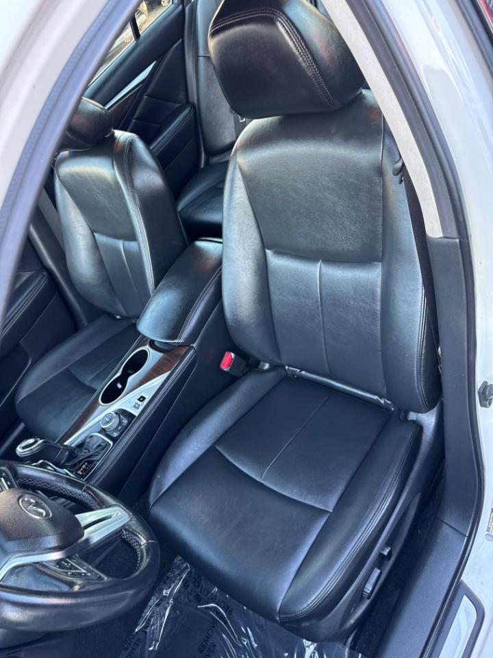 Infiniti Q50 3.0t LUXE AWD 2018