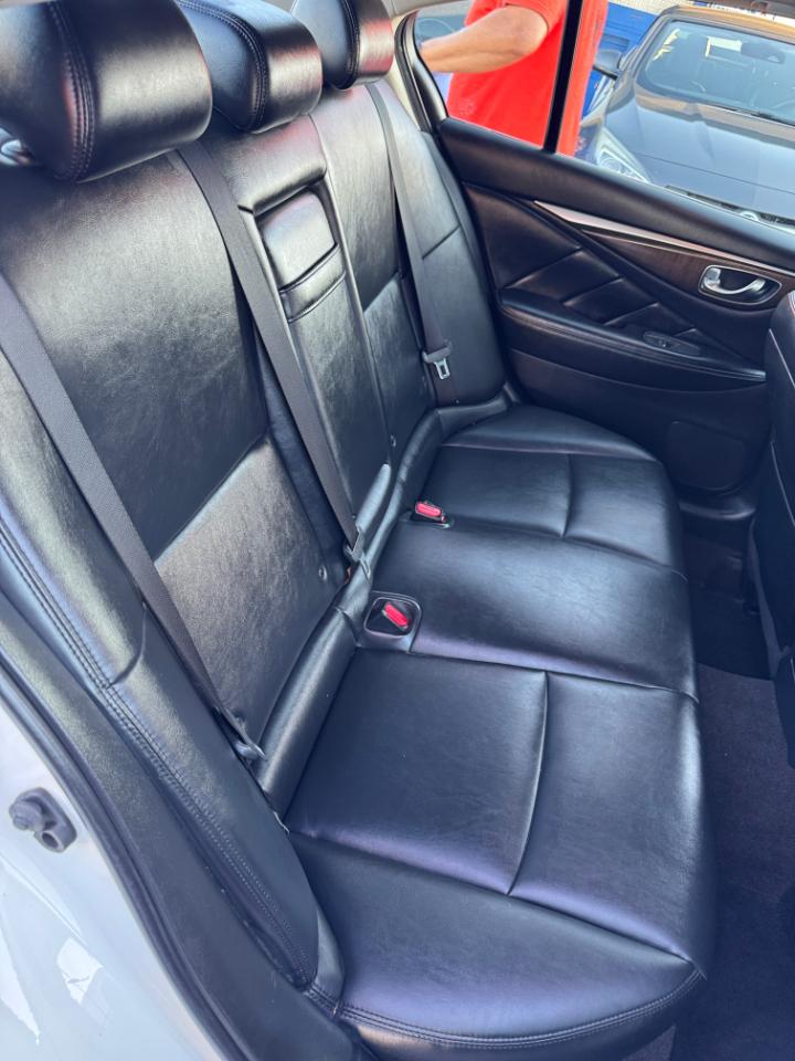 Infiniti Q50 3.0t LUXE AWD 2018
