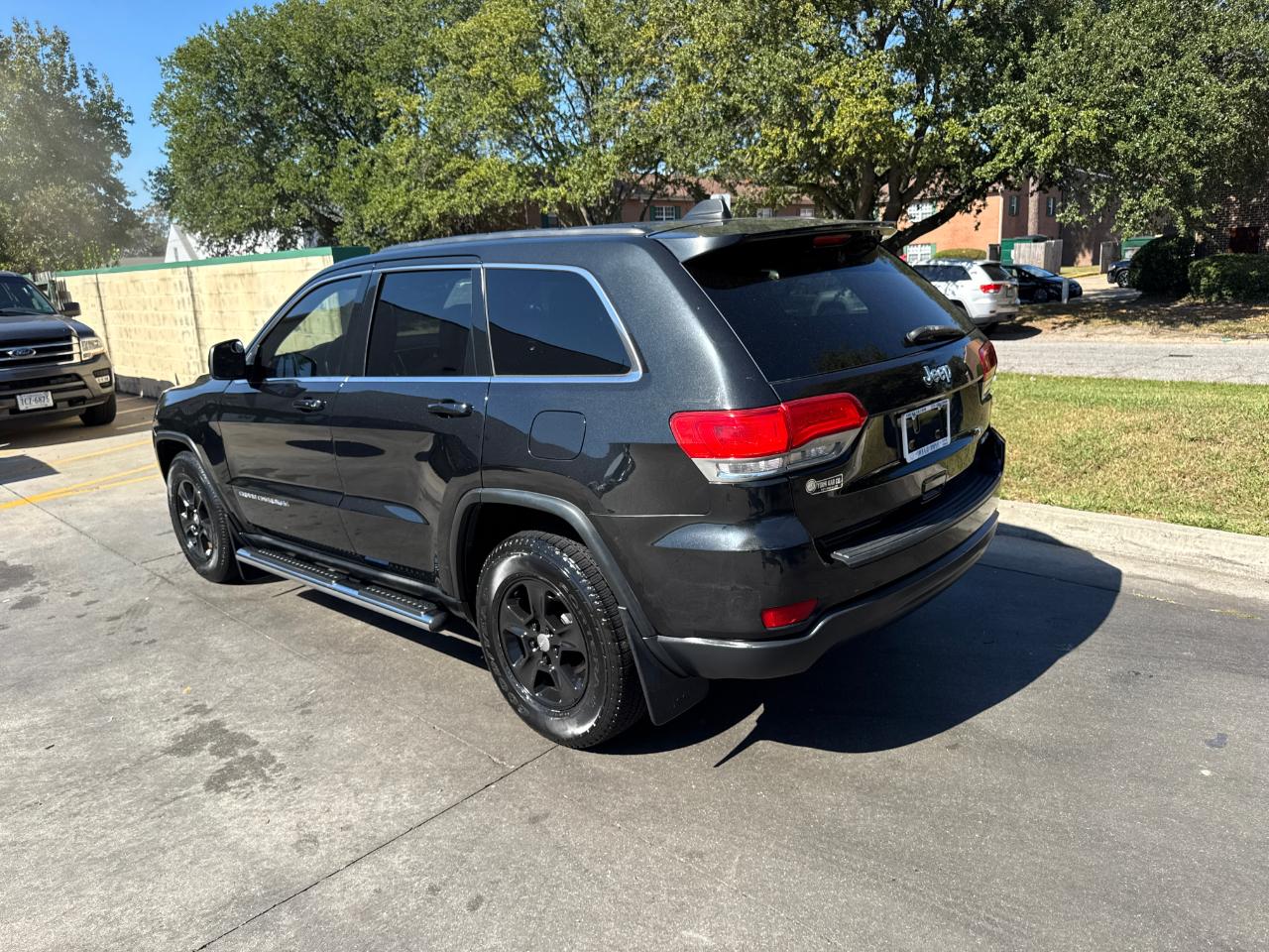 Jeep Grand Cherokee RWD 4dr Laredo 2016