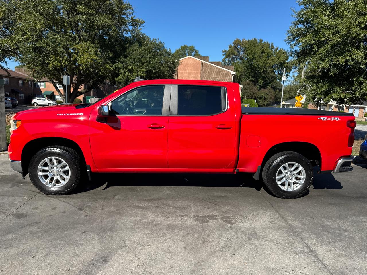 Chevrolet Silverado 1500 4WD Crew Cab 147" LT w/2FL 2022