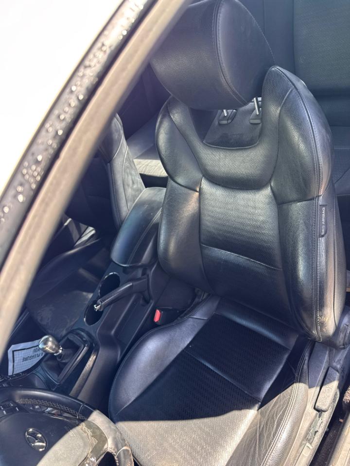 Hyundai Genesis Coupe 2dr V6 3.8L Man Ultimate 2014