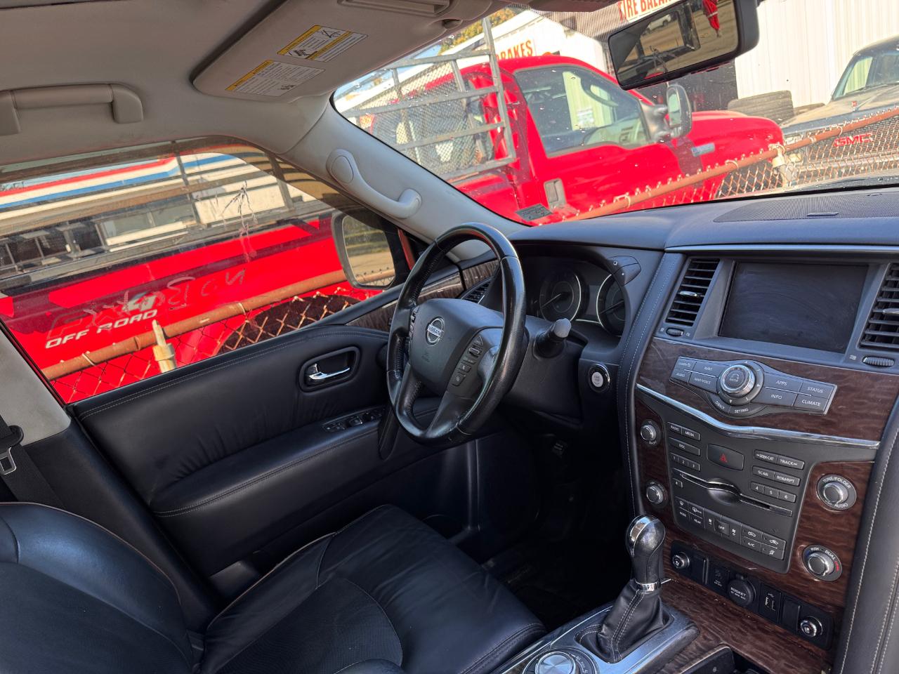 Nissan Armada 4x4 Platinum 2019