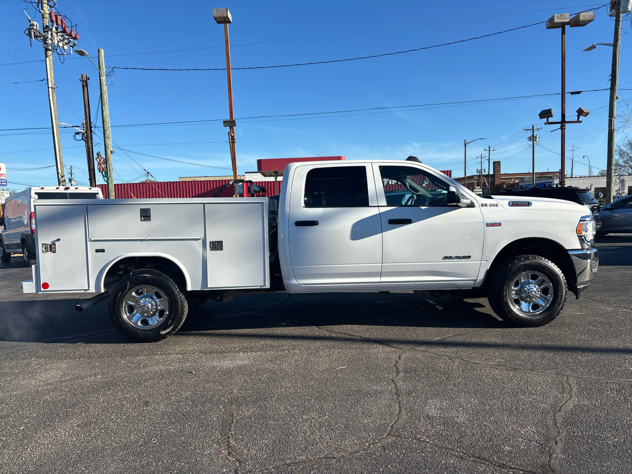 RAM 2500 Tradesman 4x4 Crew Cab 8' Box 2022