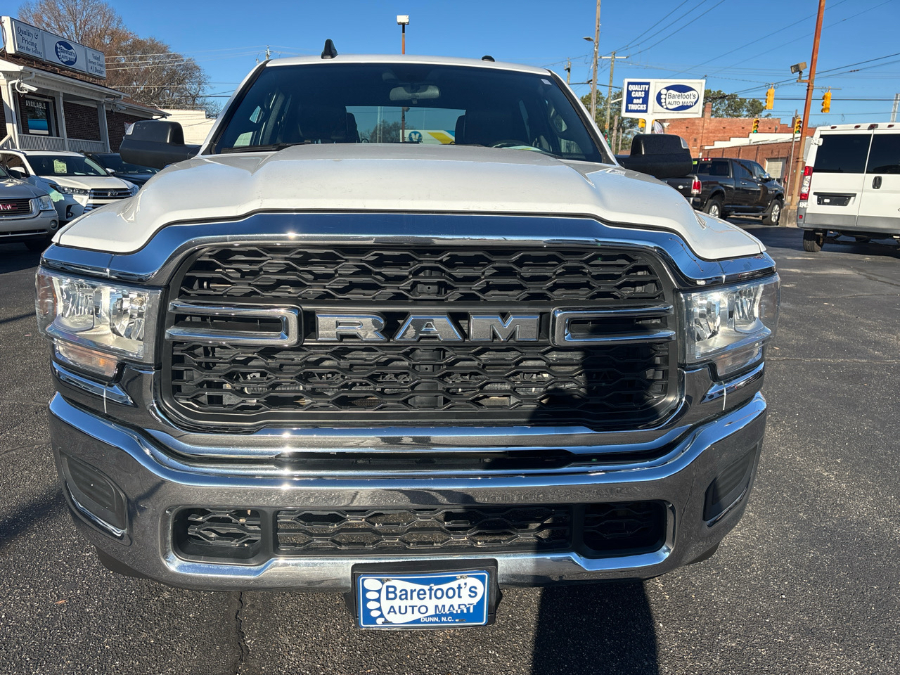 RAM 2500 Tradesman 4x4 Crew Cab 8' Box 2022
