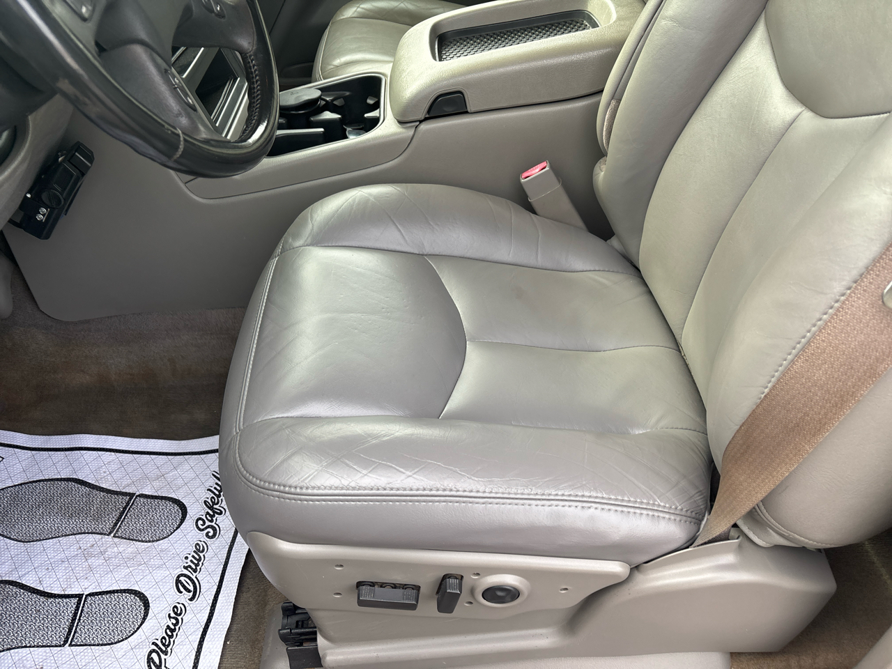 Chevrolet Silverado 3500 Crew Cab 167" WB 4WD DRW LT 2005