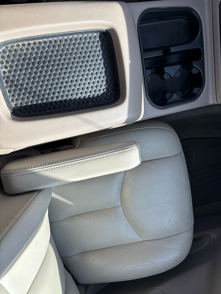 Chevrolet Avalanche 1500 5dr Crew Cab 130" WB 4WD Z71 2005