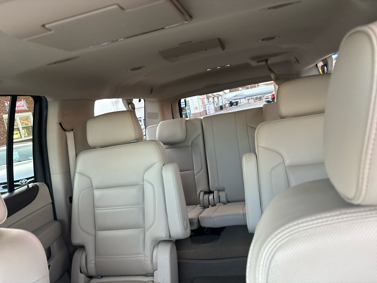 GMC Yukon XL 4WD 4dr Denali 2017