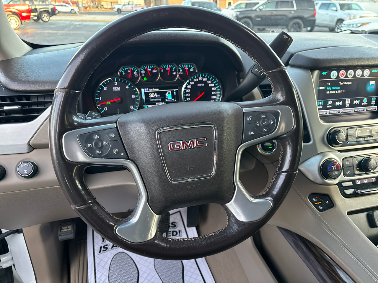 GMC Yukon XL 4WD 4dr SLT 2019