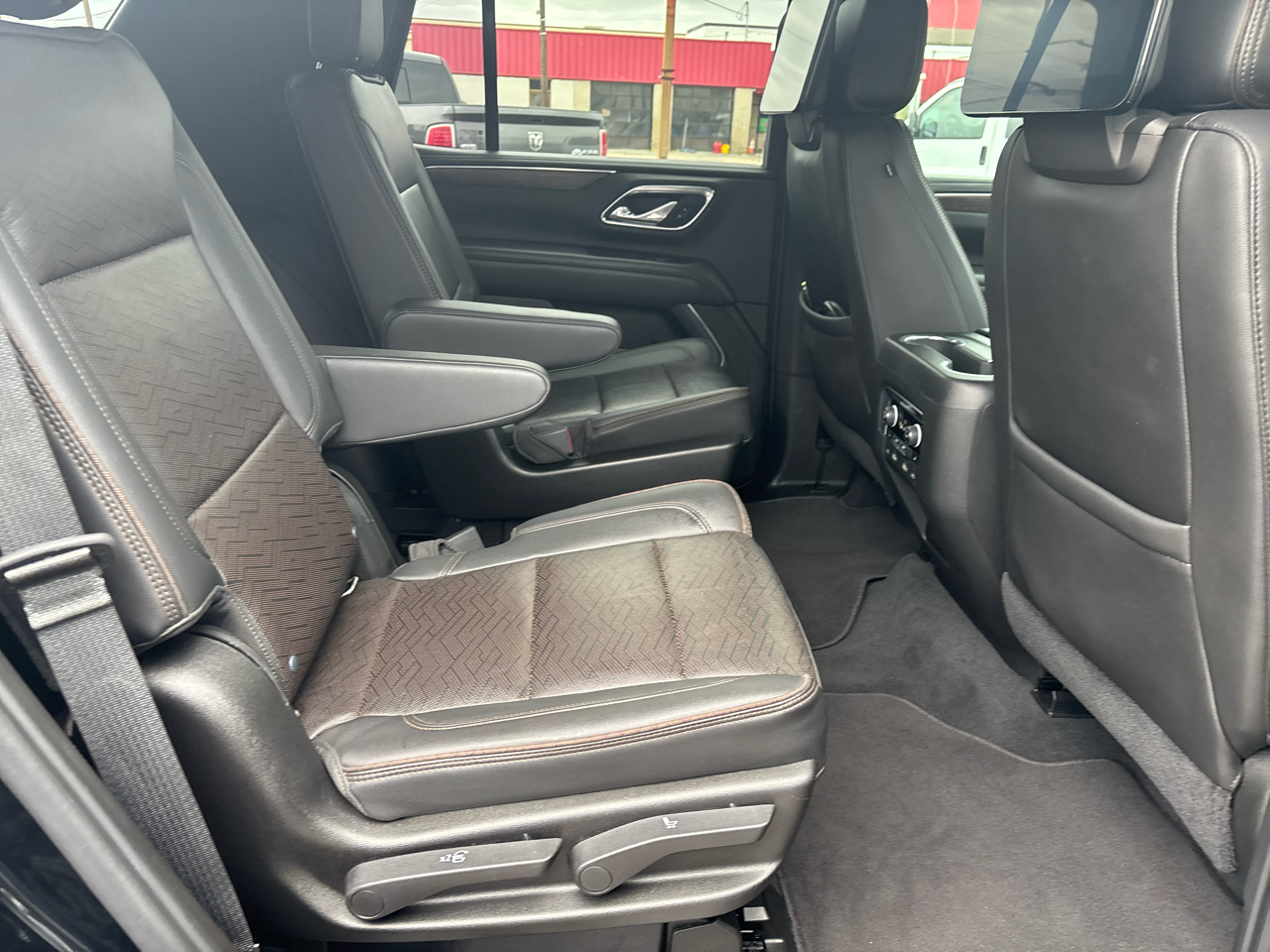 Chevrolet Tahoe 4WD 4dr High Country 2021