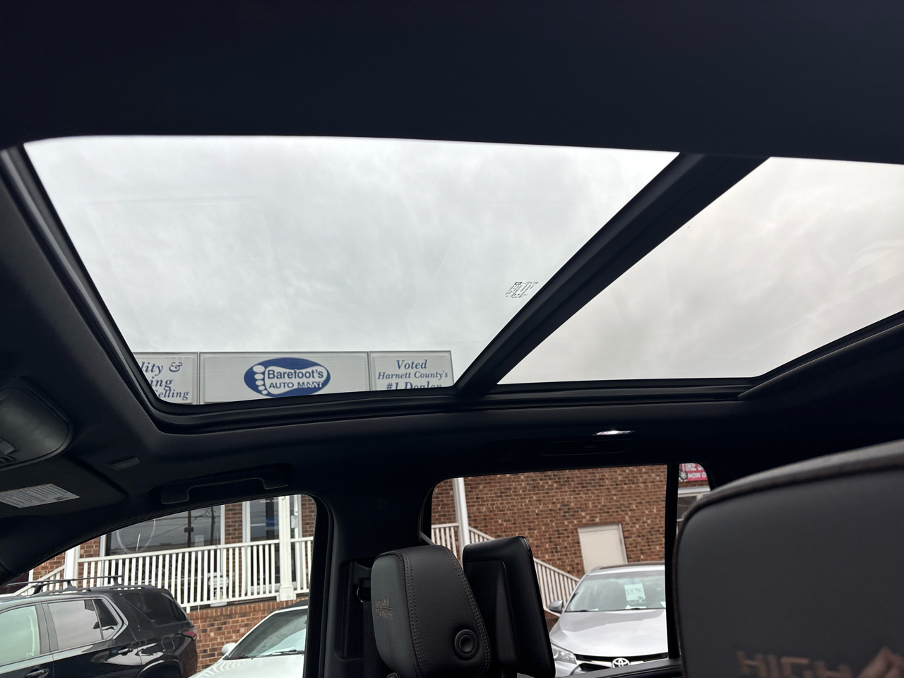 Chevrolet Tahoe 4WD 4dr High Country 2021