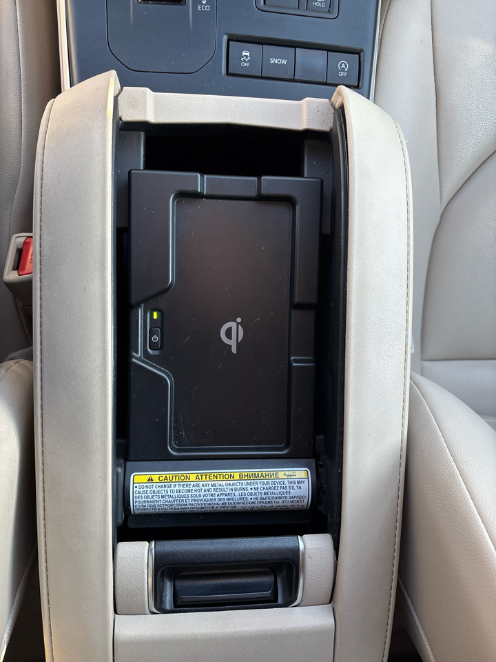 Toyota Highlander XLE 4D SUV FWD 2020