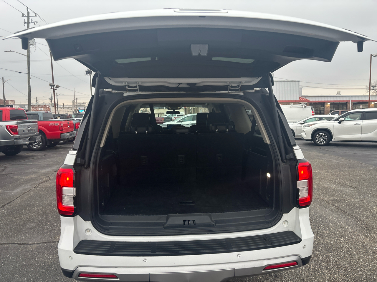 Ford Expedition Max XLT 4x4 2024