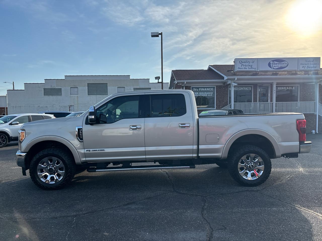 Ford Super Duty F-250 SRW 4WD Crew Cab 156" Lariat 2018