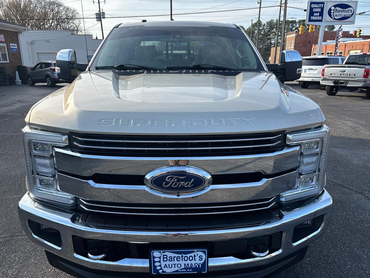 Ford Super Duty F-250 SRW 4WD Crew Cab 156" Lariat 2018