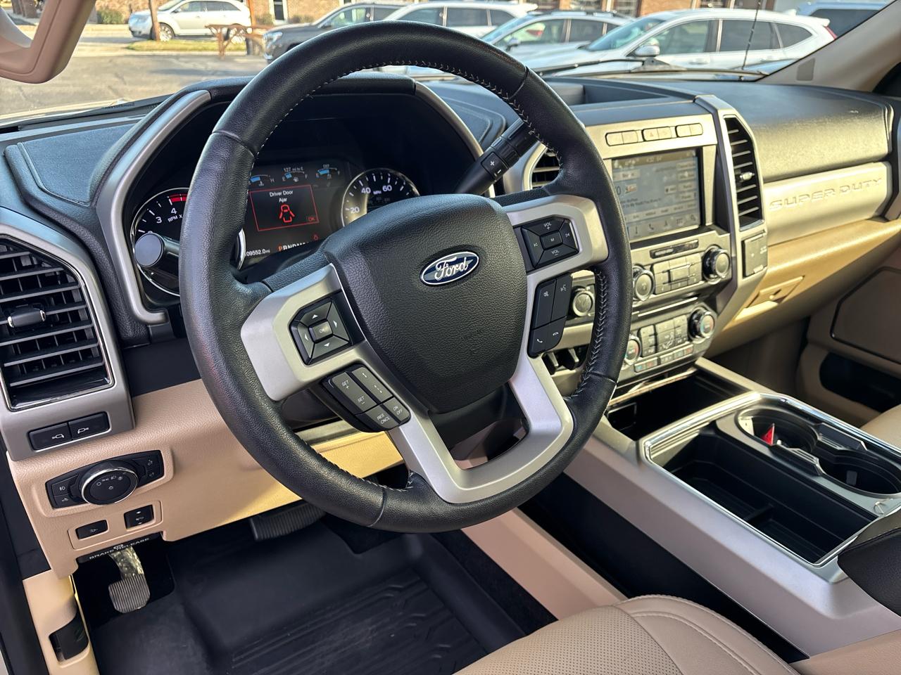 Ford Super Duty F-250 SRW 4WD Crew Cab 156" Lariat 2018