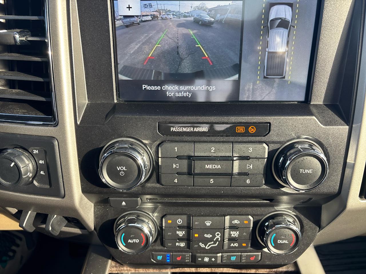 Ford Super Duty F-250 SRW 4WD Crew Cab 156" Lariat 2018