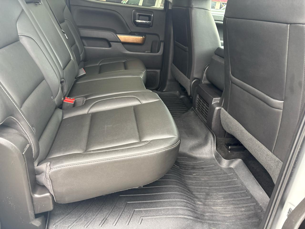 Chevrolet Silverado 1500 4WD Crew Cab 143.5" LTZ w/1LZ 2018