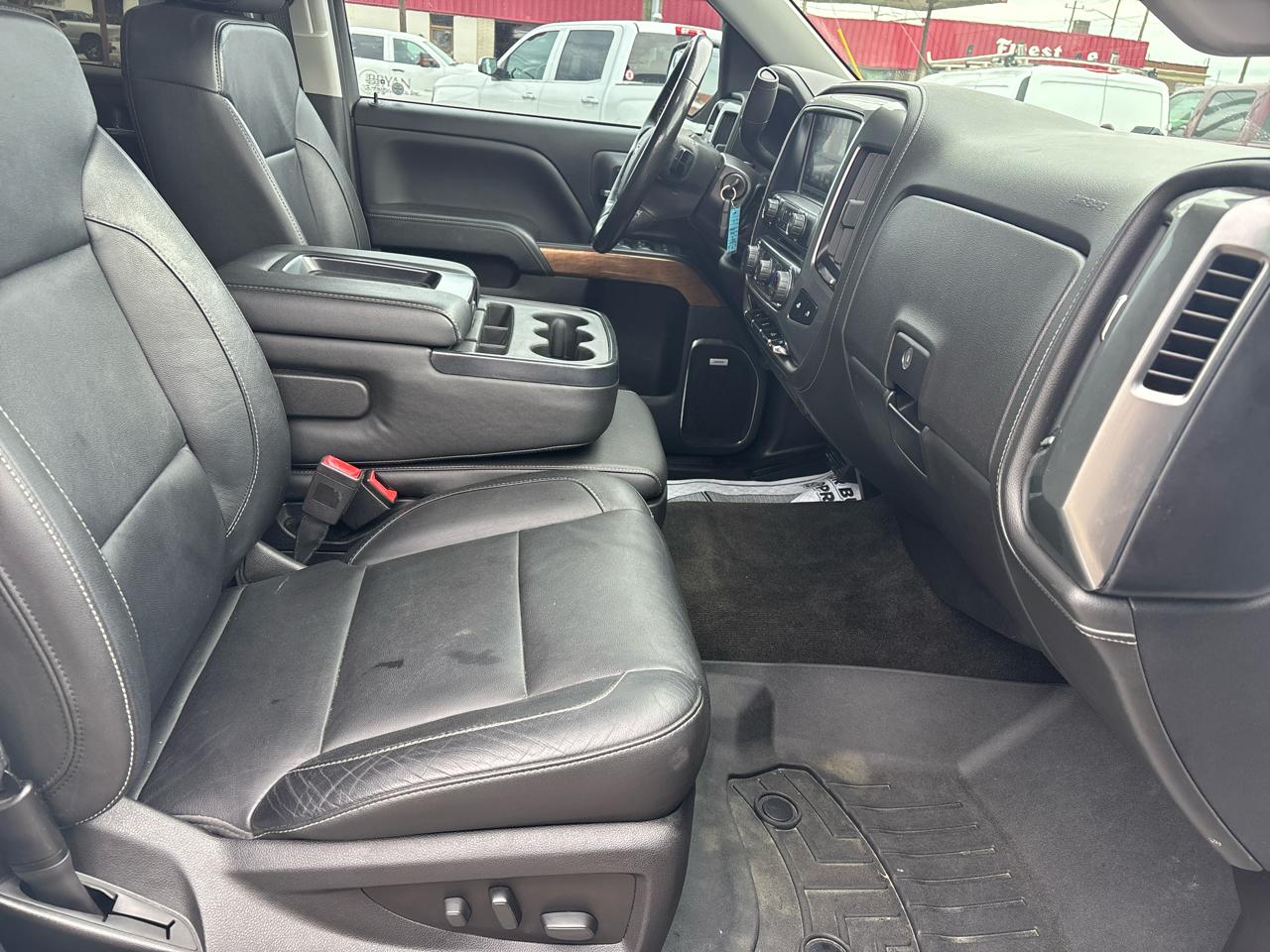 Chevrolet Silverado 1500 4WD Crew Cab 143.5" LTZ w/1LZ 2018