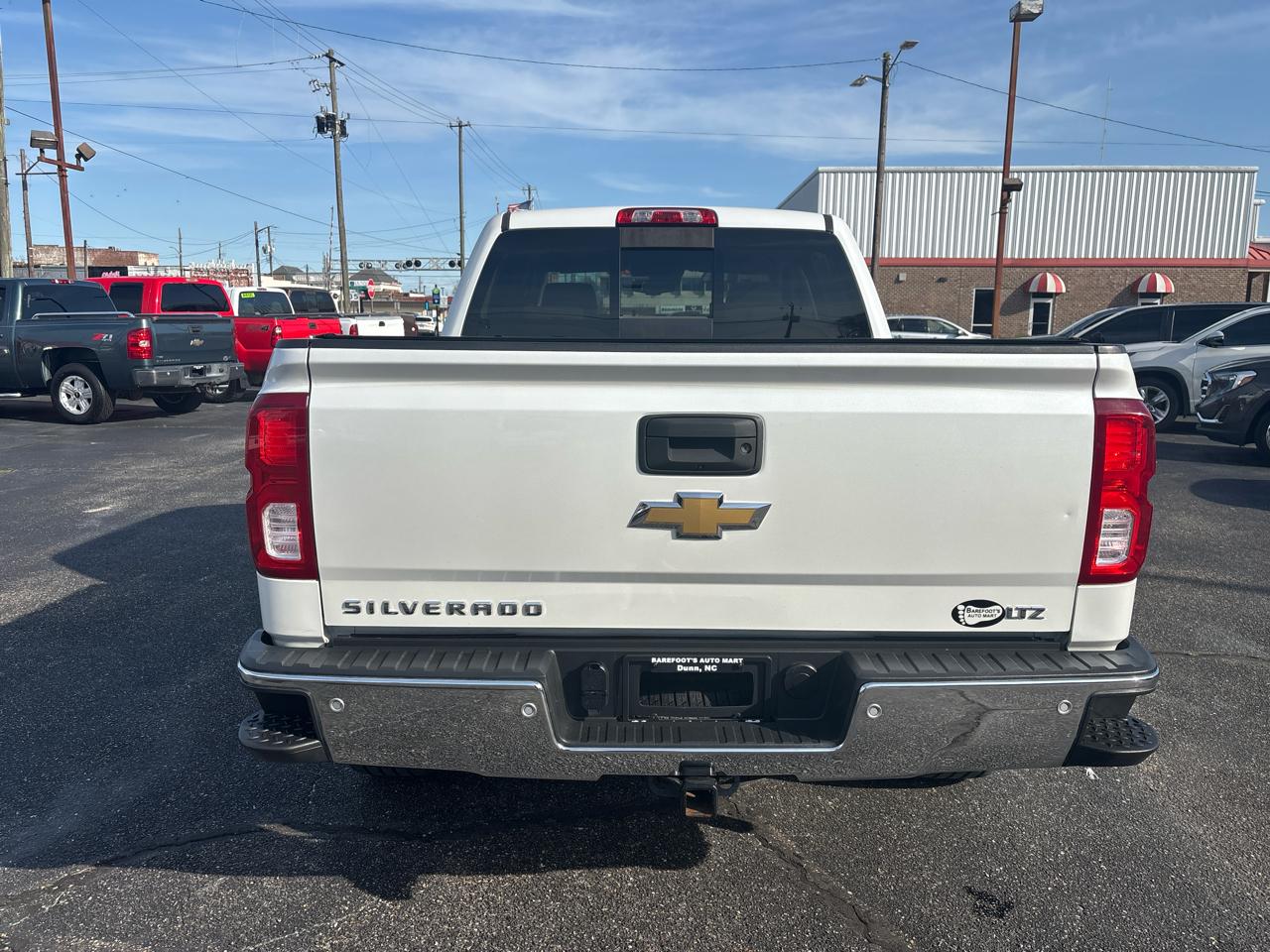 Chevrolet Silverado 1500 4WD Crew Cab 143.5" LTZ w/1LZ 2018