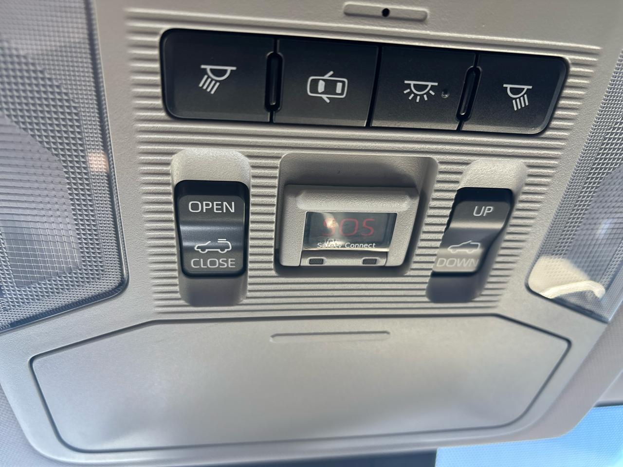 Toyota RAV4 XLE FWD (Natl) 2019