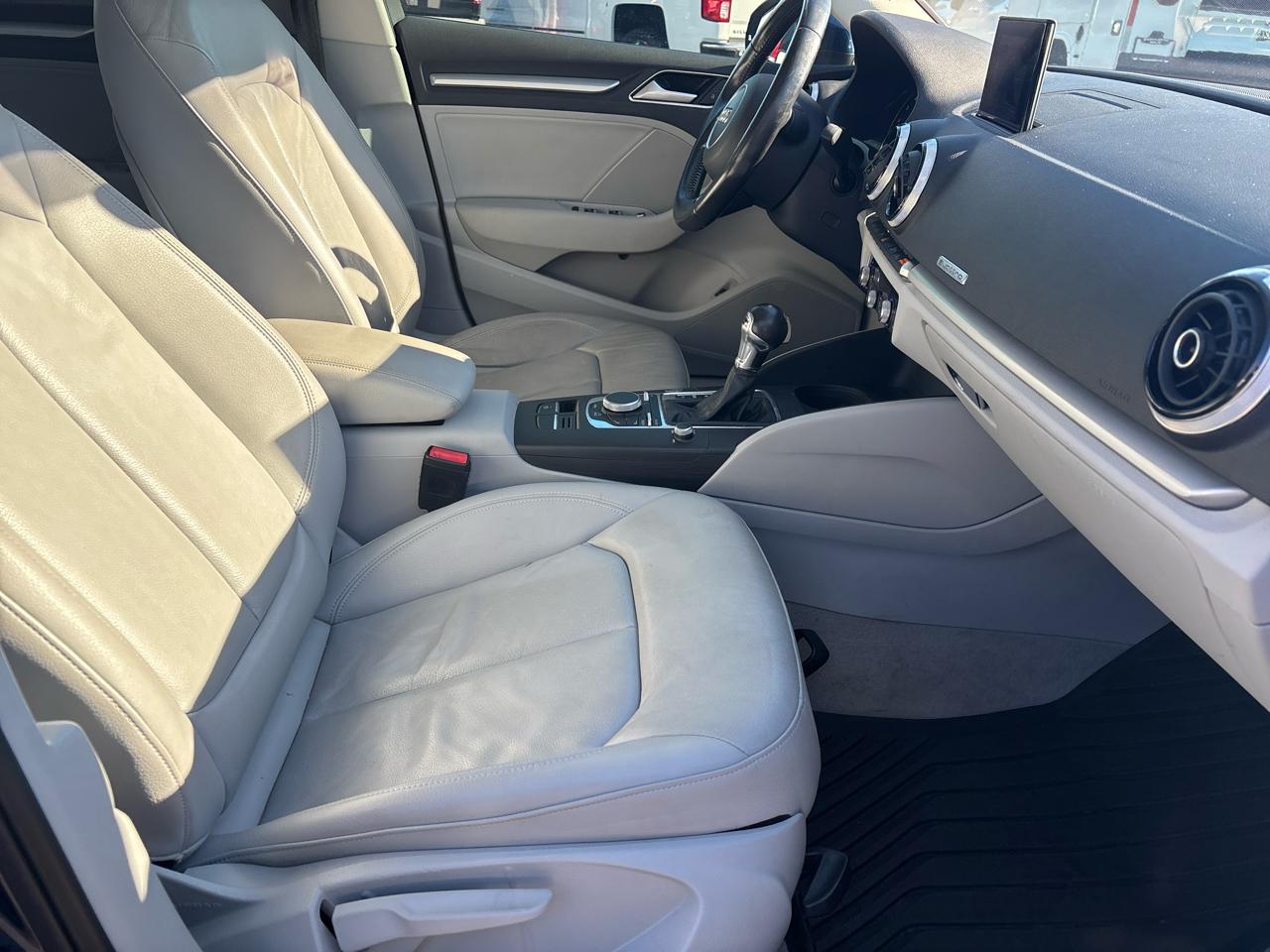 Audi A3 4dr Sdn quattro 2.0T Premium 2016