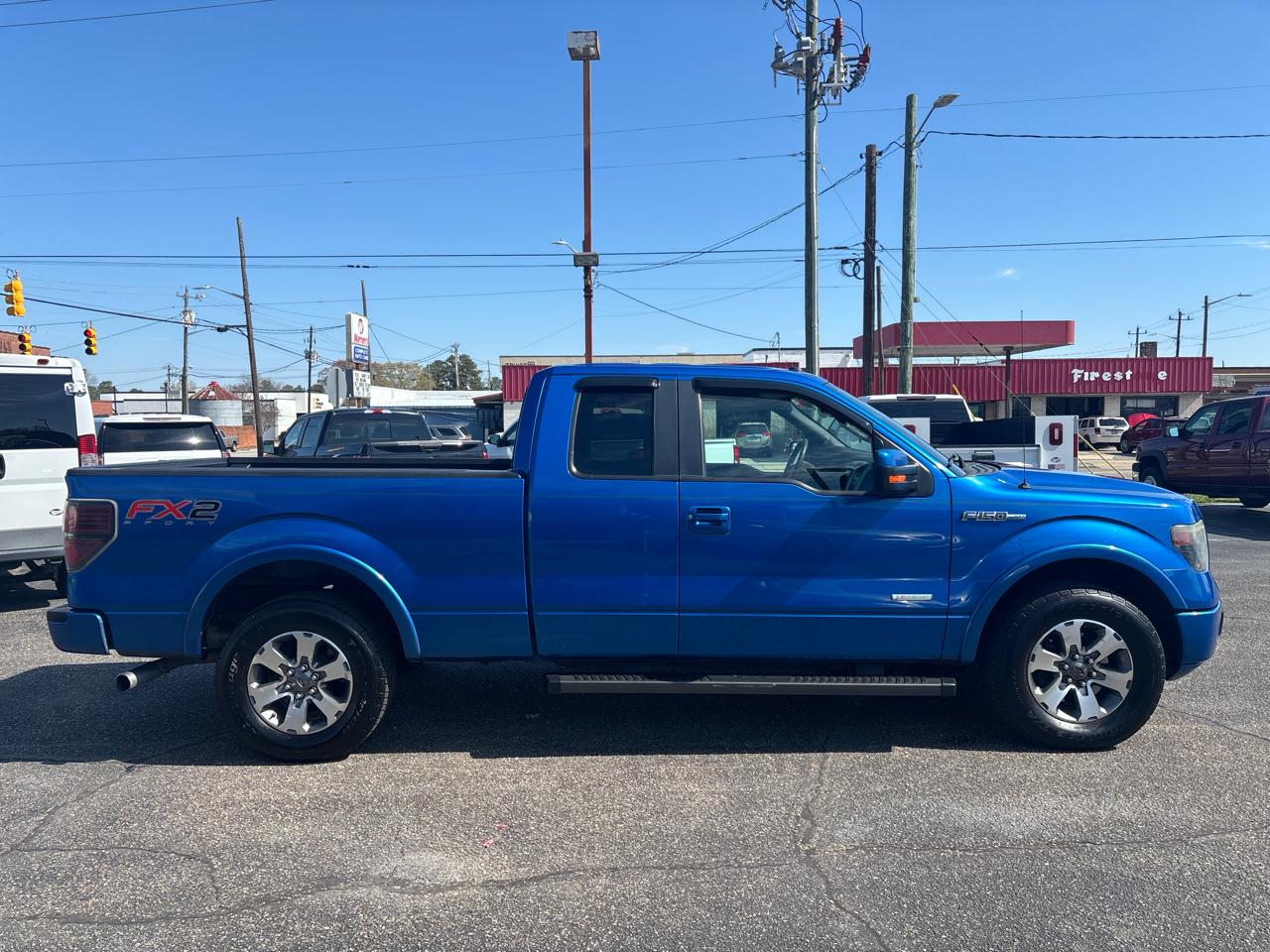 Ford F-150 2WD Supercab 133" FX2 2014