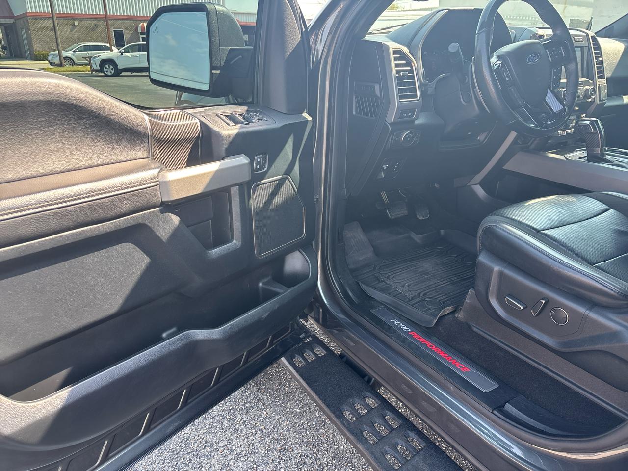 Ford F-150 Raptor 4WD SuperCrew 5.5' Box 2019