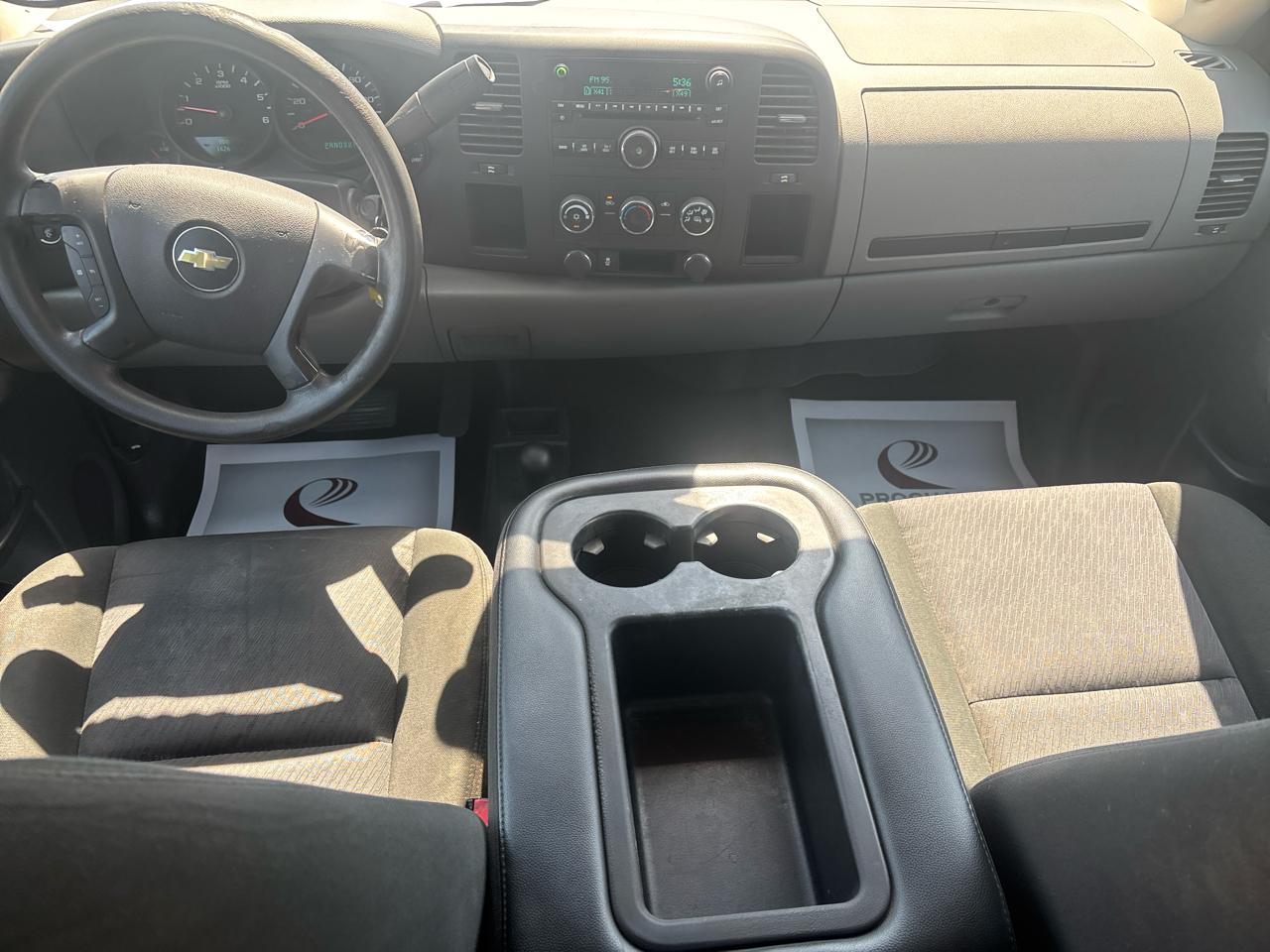 Chevrolet Silverado 1500 4WD Crew Cab 143.5" LS 2012