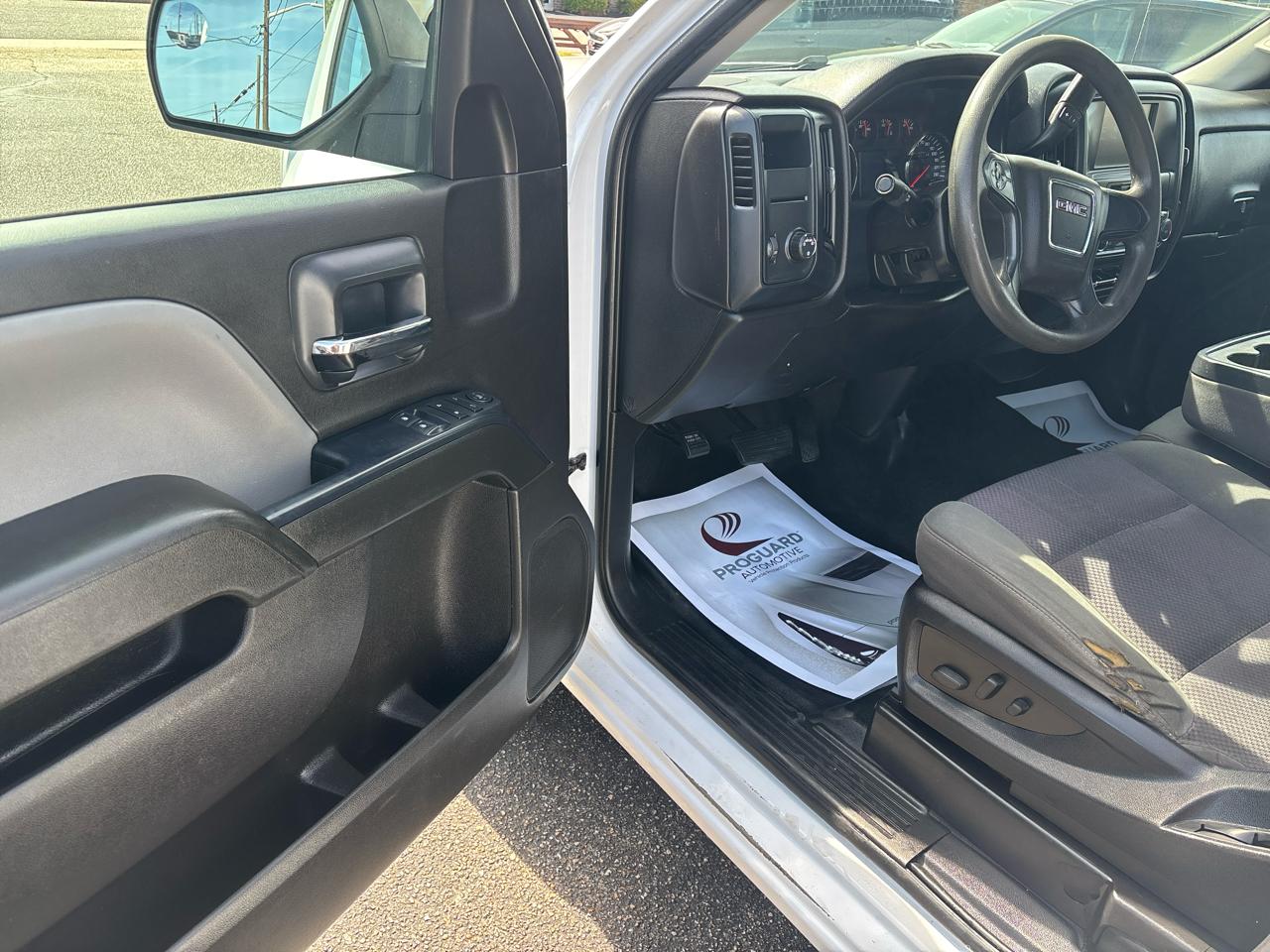 GMC Sierra 1500 2WD Reg Cab 133.0" 2018