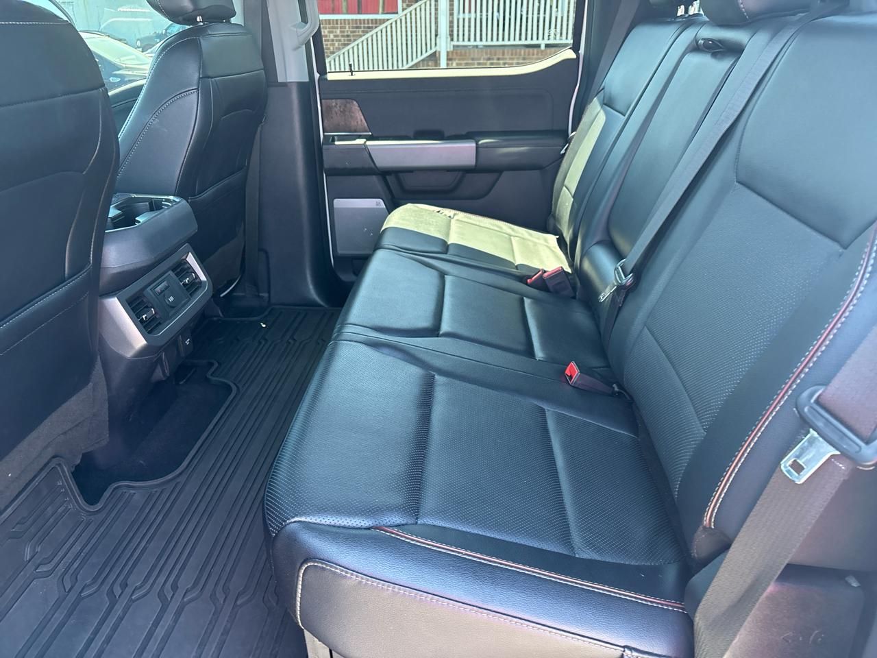 Ford Super Duty F-250 SRW Lariat 4WD Crew Cab 6.75' Box 2023