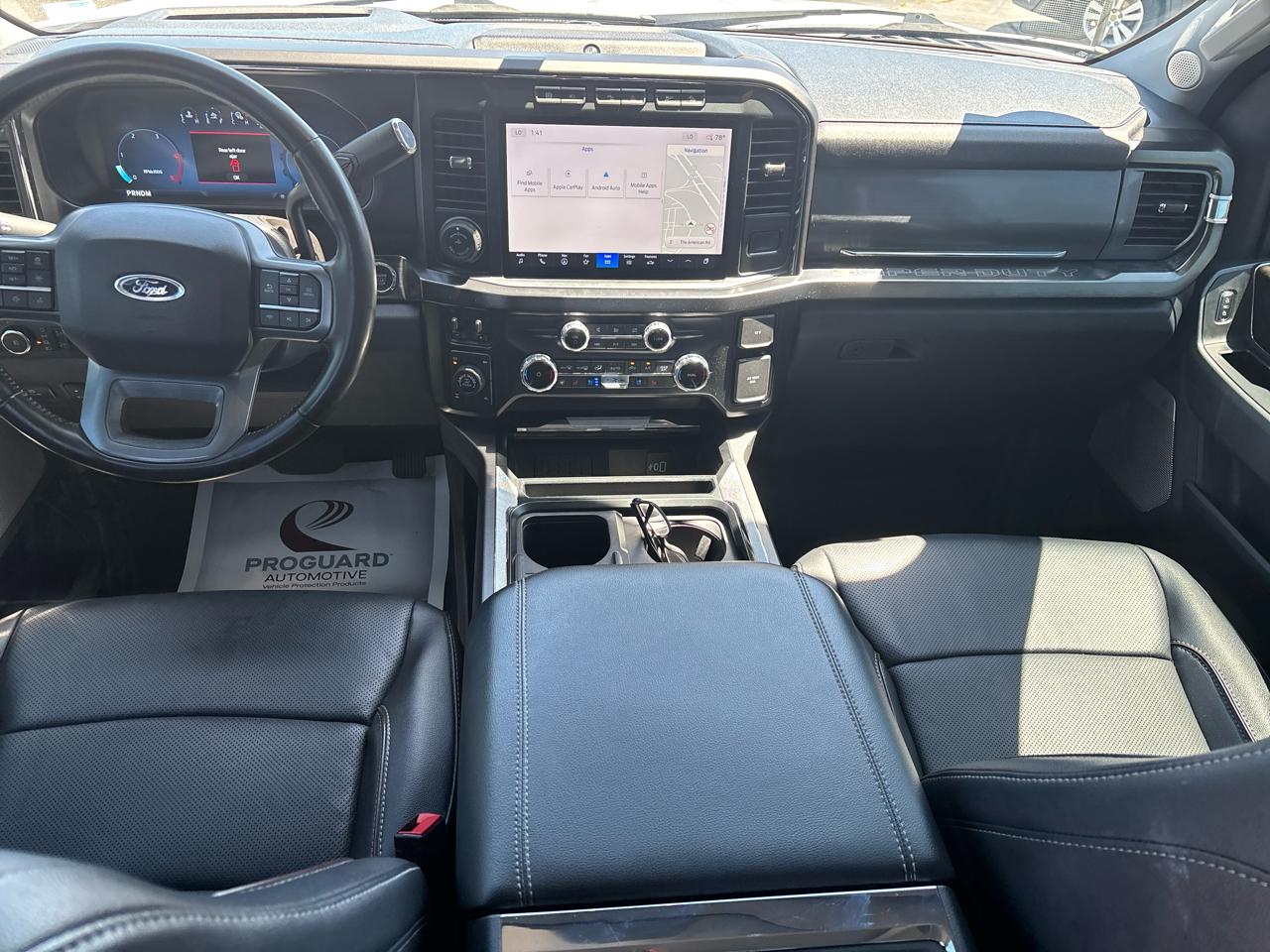 Ford Super Duty F-250 SRW Lariat 4WD Crew Cab 6.75' Box 2023