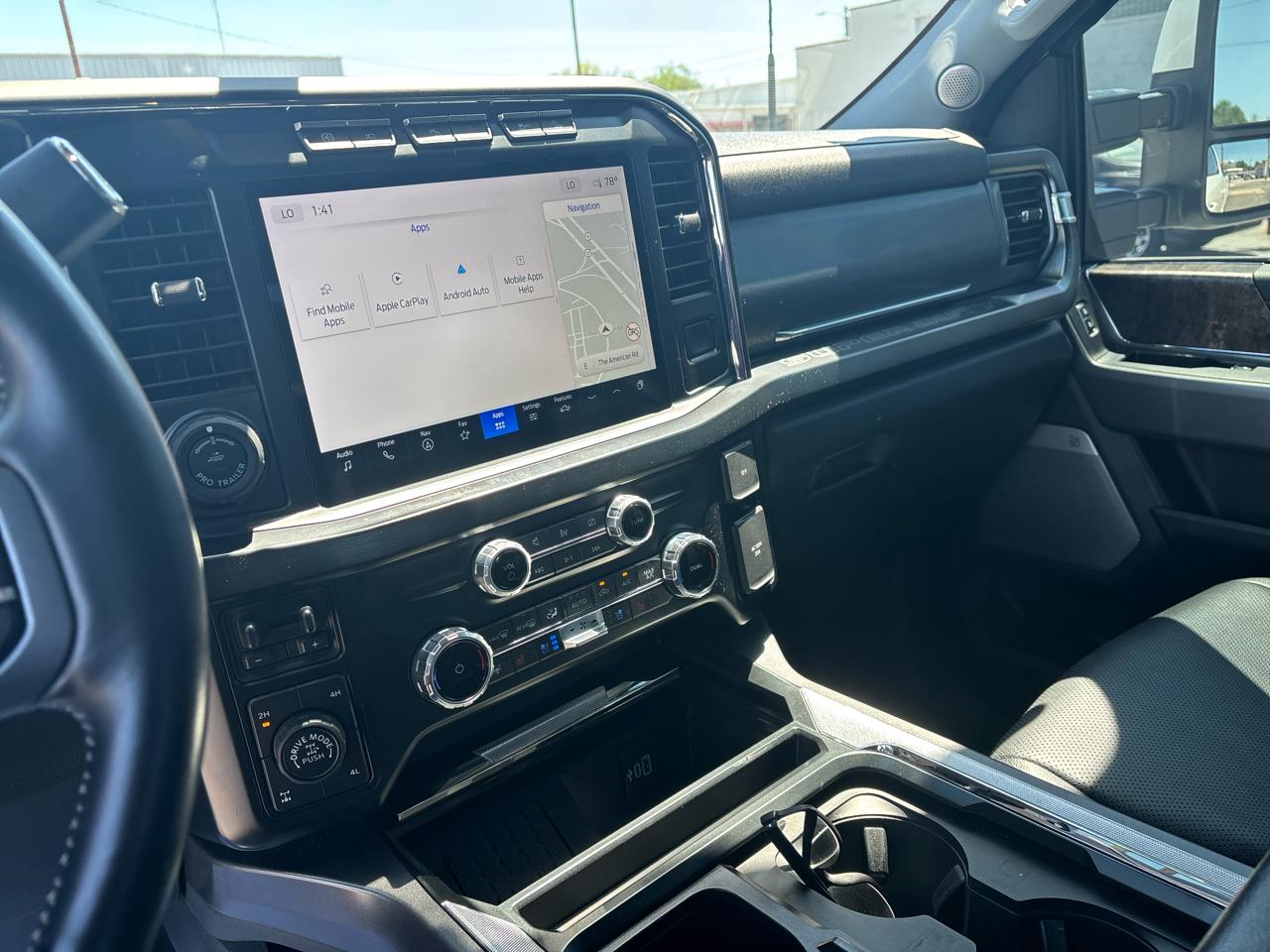 Ford Super Duty F-250 SRW Lariat 4WD Crew Cab 6.75' Box 2023