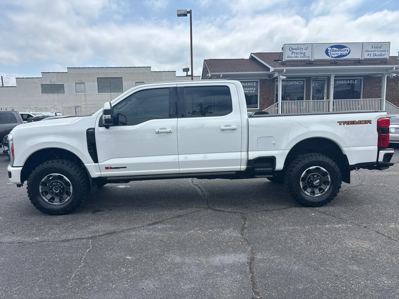 Ford Super Duty F-250 SRW Lariat 4WD Crew Cab 6.75' Box 2023
