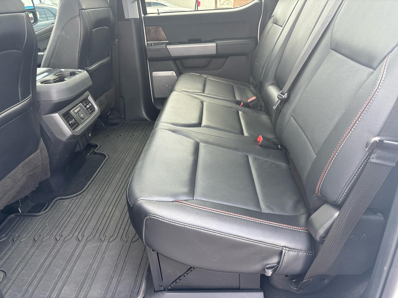 Ford Super Duty F-250 SRW Lariat 4WD Crew Cab 6.75' Box 2023