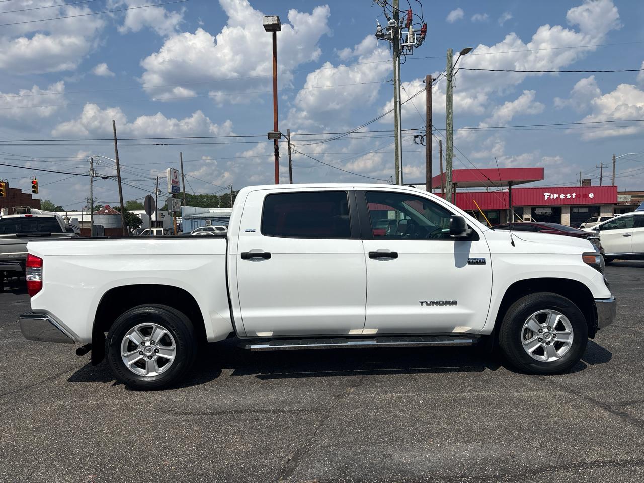 Toyota Tundra 4WD SR5 CrewMax 5.5' Bed 5.7L (Natl) 2018