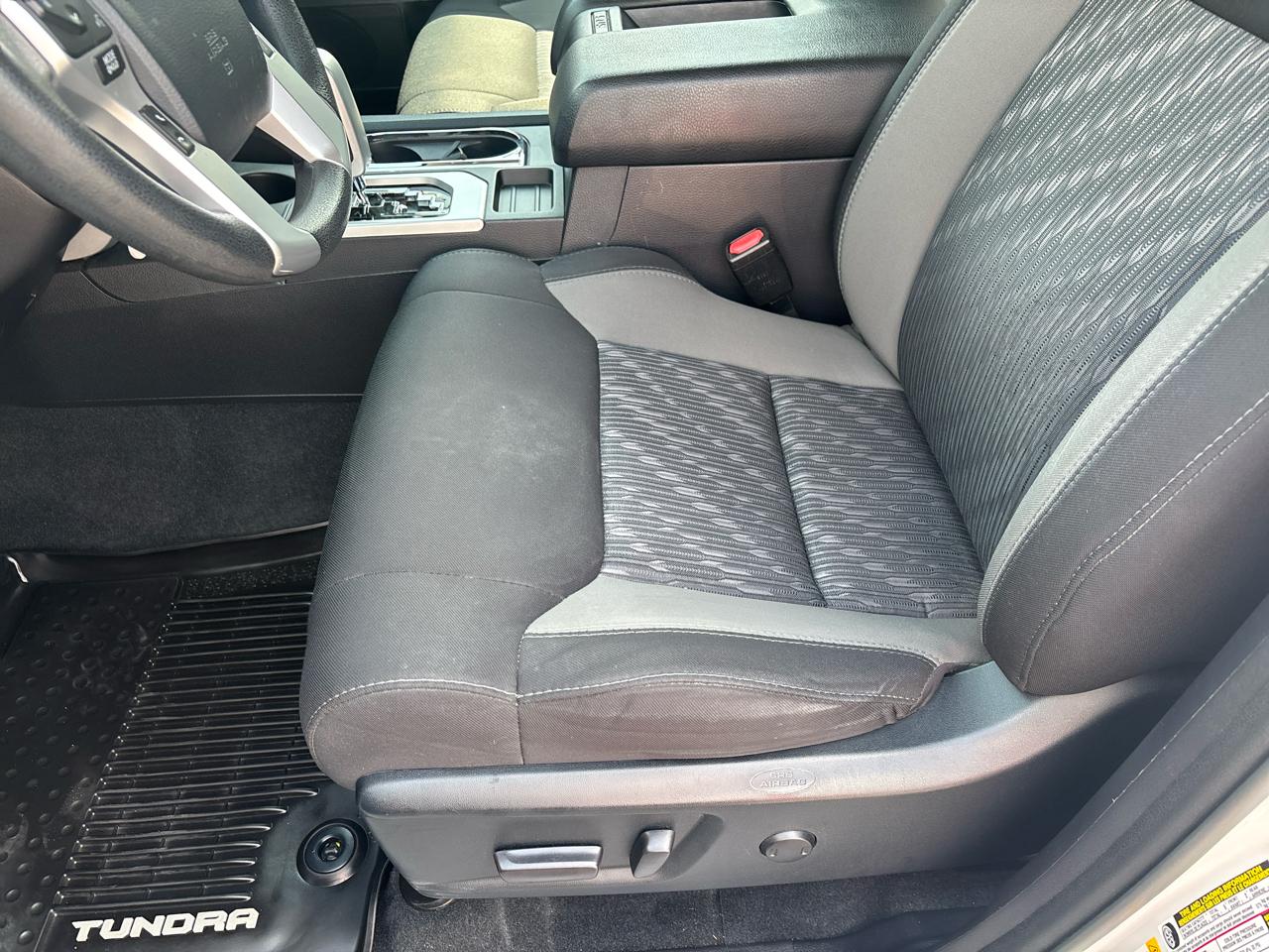 Toyota Tundra 4WD SR5 CrewMax 5.5' Bed 5.7L (Natl) 2018