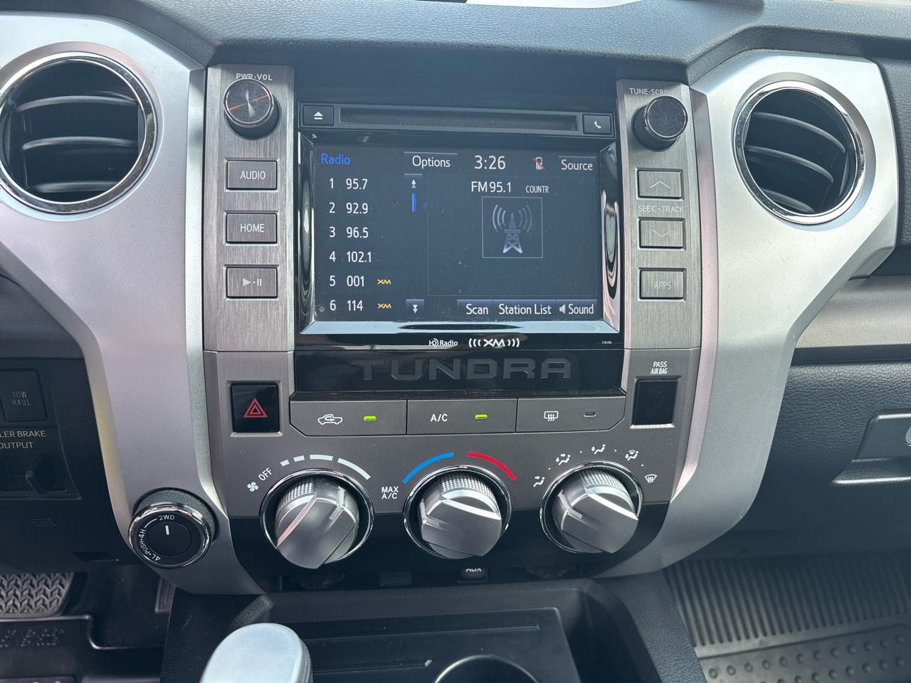 Toyota Tundra 4WD SR5 CrewMax 5.5' Bed 5.7L (Natl) 2018