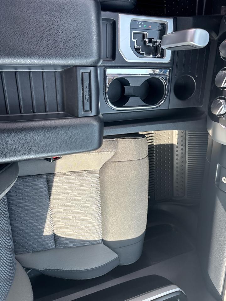 Toyota Tundra 4WD SR5 CrewMax 5.5' Bed 5.7L (Natl) 2018