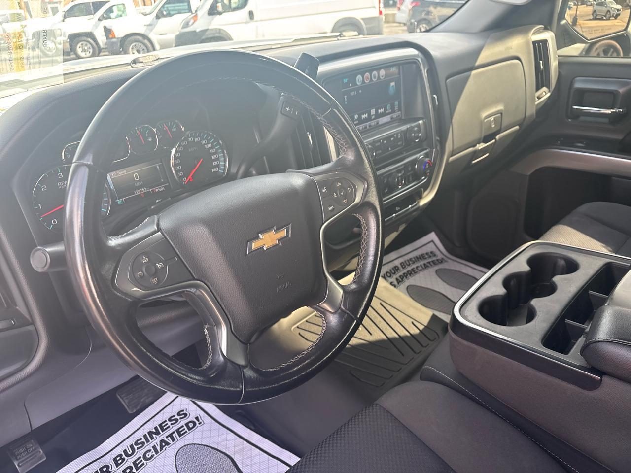 Chevrolet Silverado 1500 4WD Crew Cab 143.5" LT w/1LT 2017