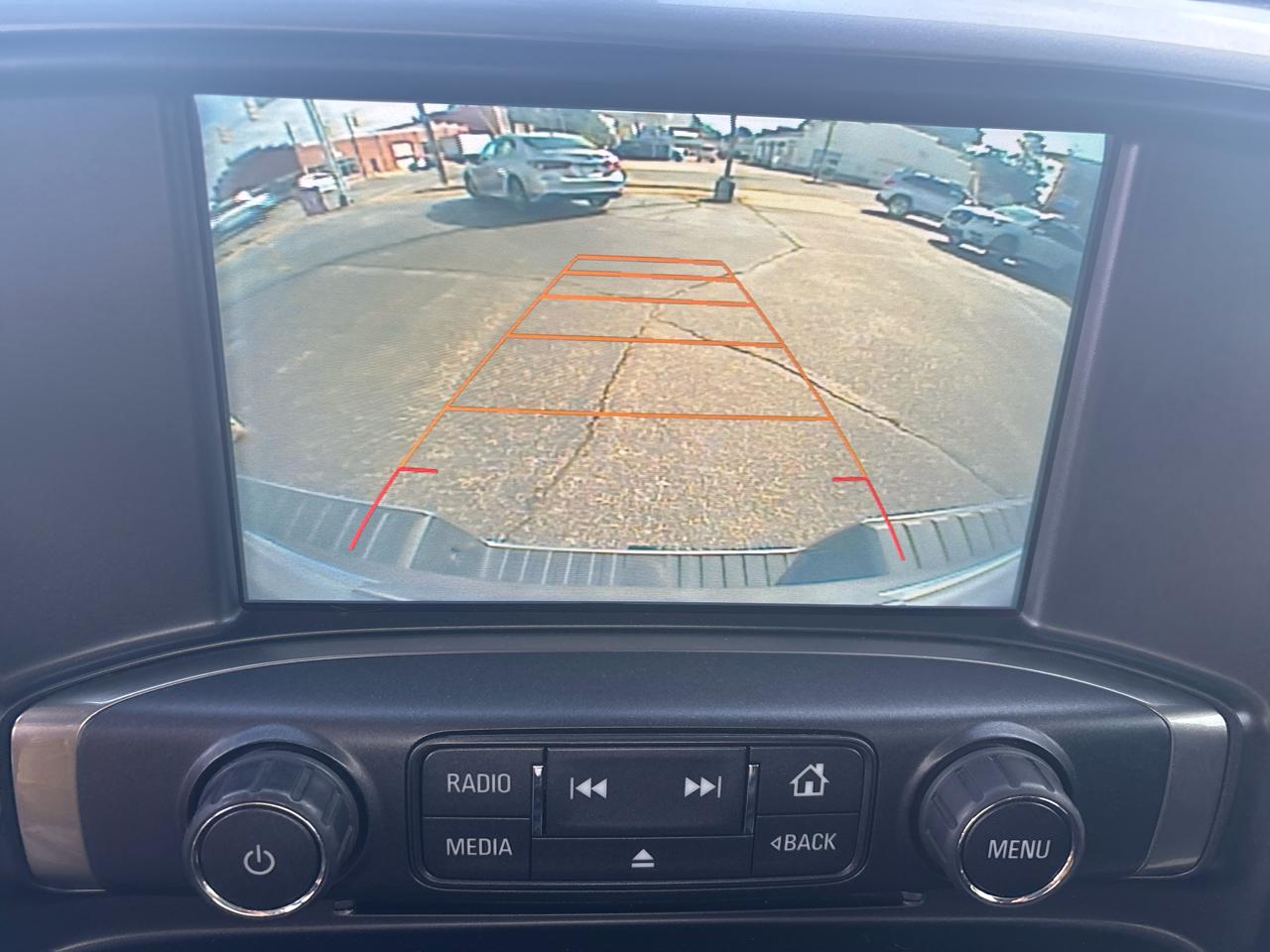 Chevrolet Silverado 1500 4WD Crew Cab 143.5" LT w/1LT 2017