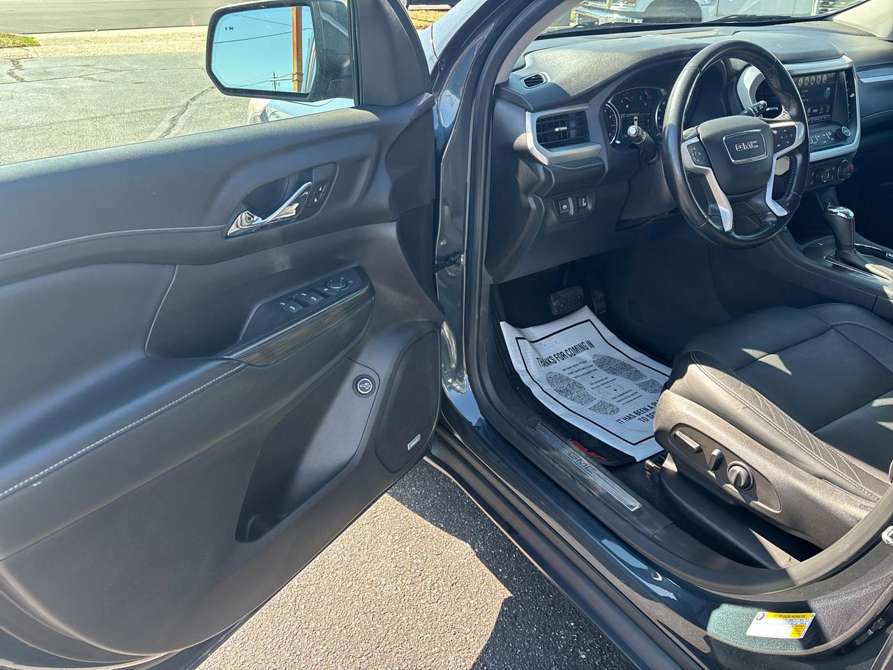 GMC Acadia AWD 4dr SLT w/SLT-1 2019