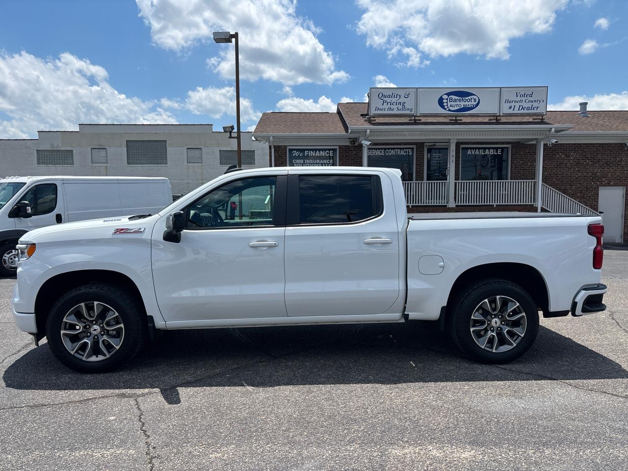 Chevrolet Silverado 1500 4WD Crew Cab 147" RST 2023