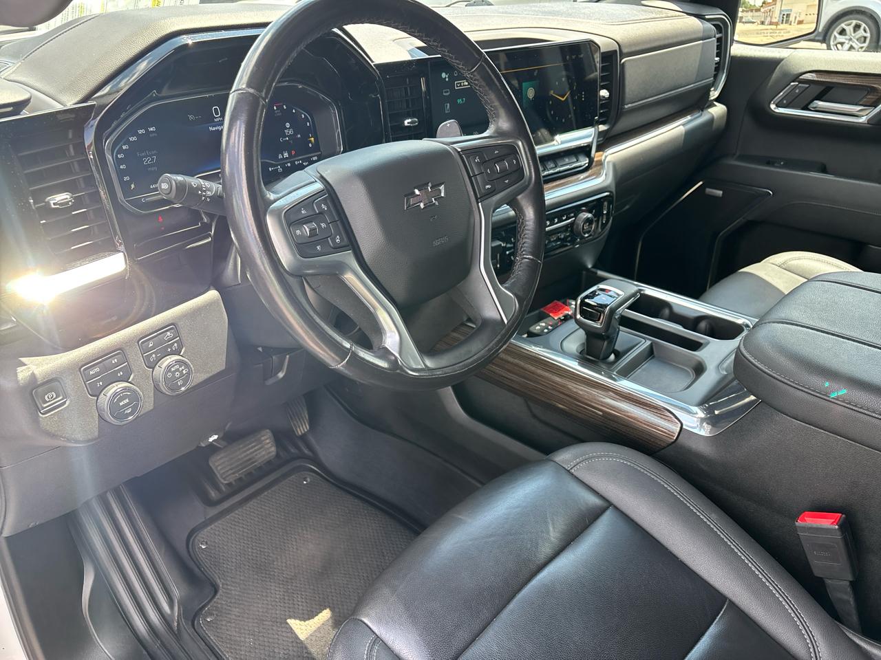 Chevrolet Silverado 1500 4WD Crew Cab 147" RST 2023