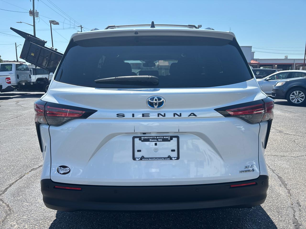 Toyota Sienna XLE FWD 2022